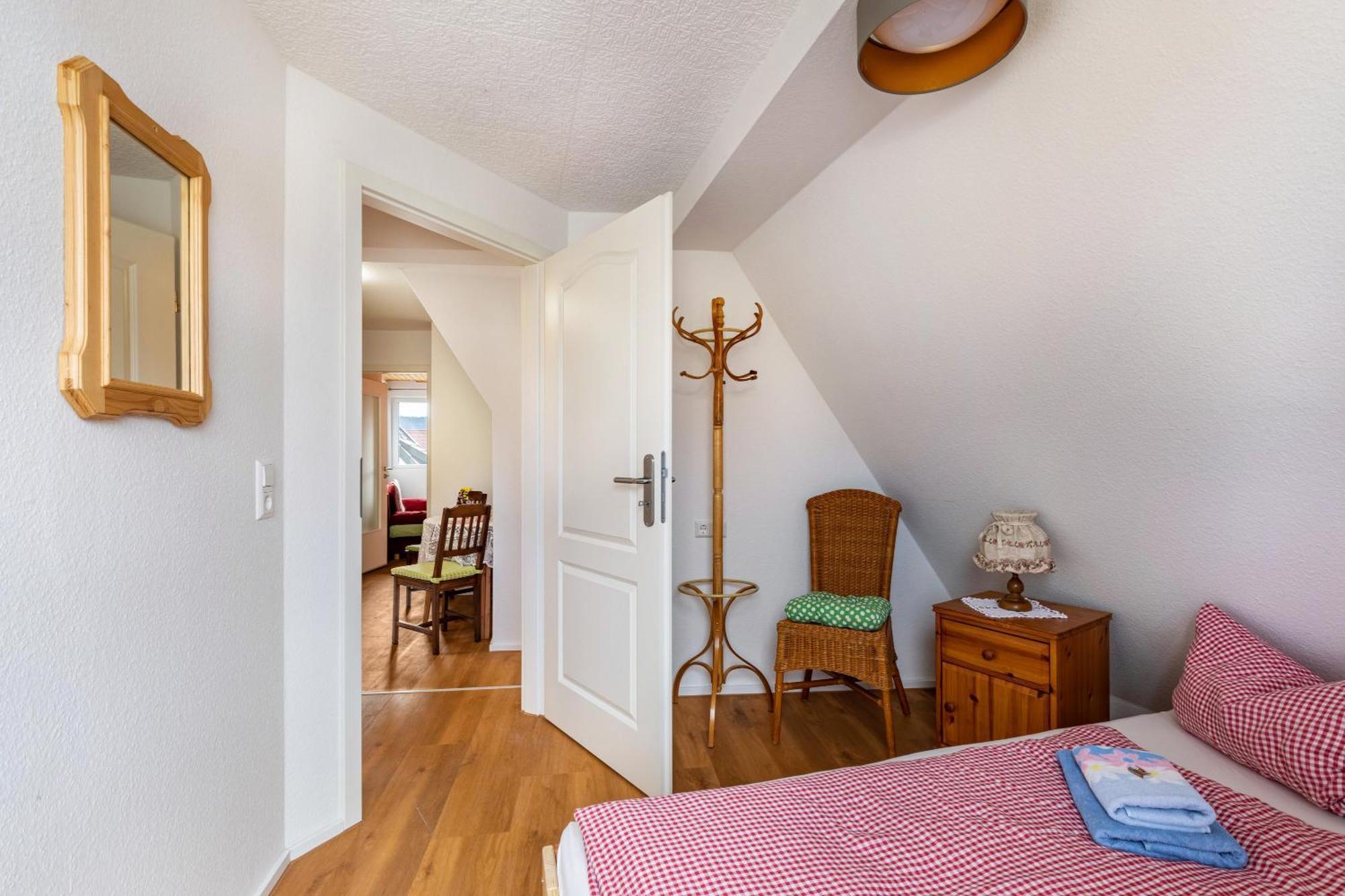 Apartmenthaus Ferienwohnungen Sila Weinstadt Luaran gambar