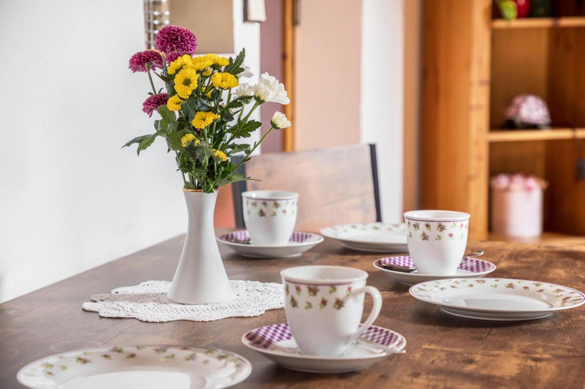 Apartmenthaus Ferienwohnungen Sila Weinstadt Luaran gambar